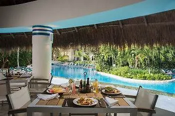 Occidental Grand Xcaret Hotel Los Dos Compadres